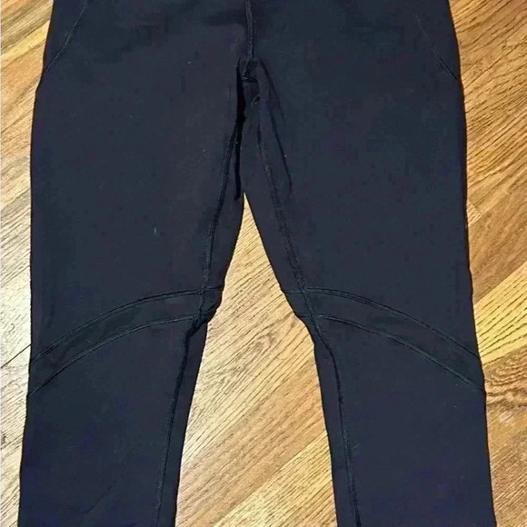 Lululemon Athletica Black Mesh Insert Leggings, Size 6 - Picture 1 of 8